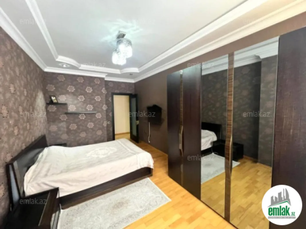 Satılır 3 otaqlı yeni tikili 120 m²