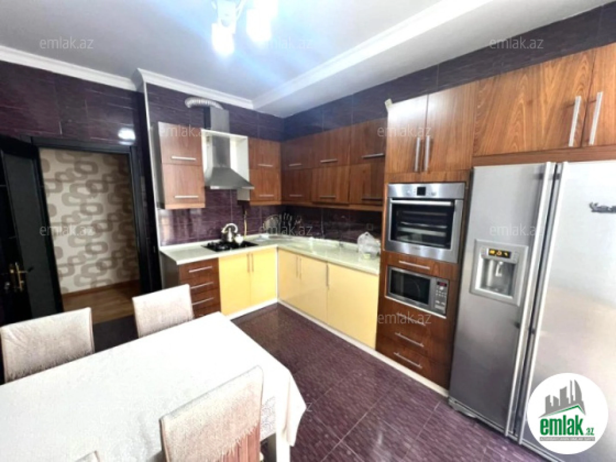 Satılır 3 otaqlı yeni tikili 120 m²