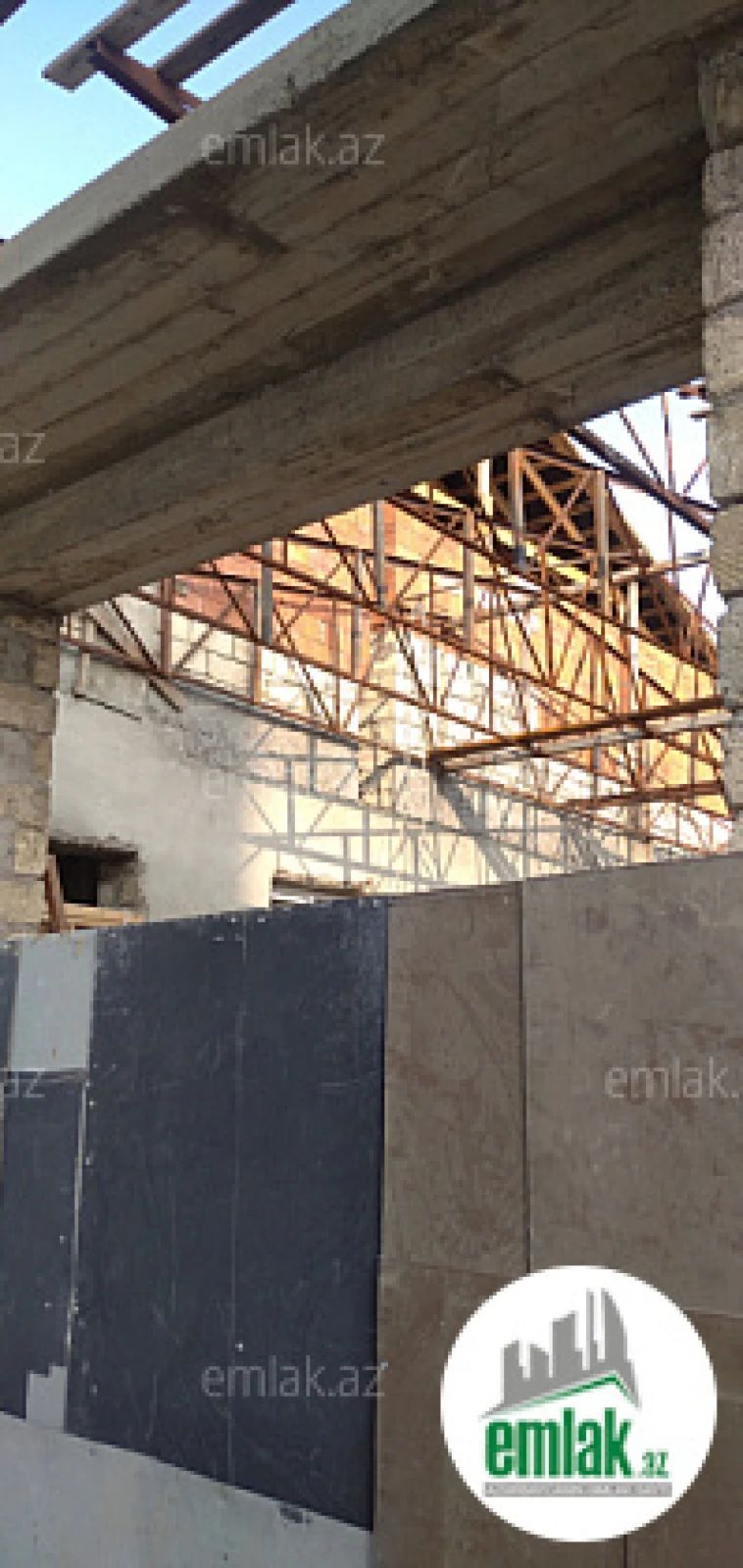 Satılır 6 otaqlı həyət evi 300 m²