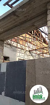 Satılır 6 otaqlı həyət evi 300 m²