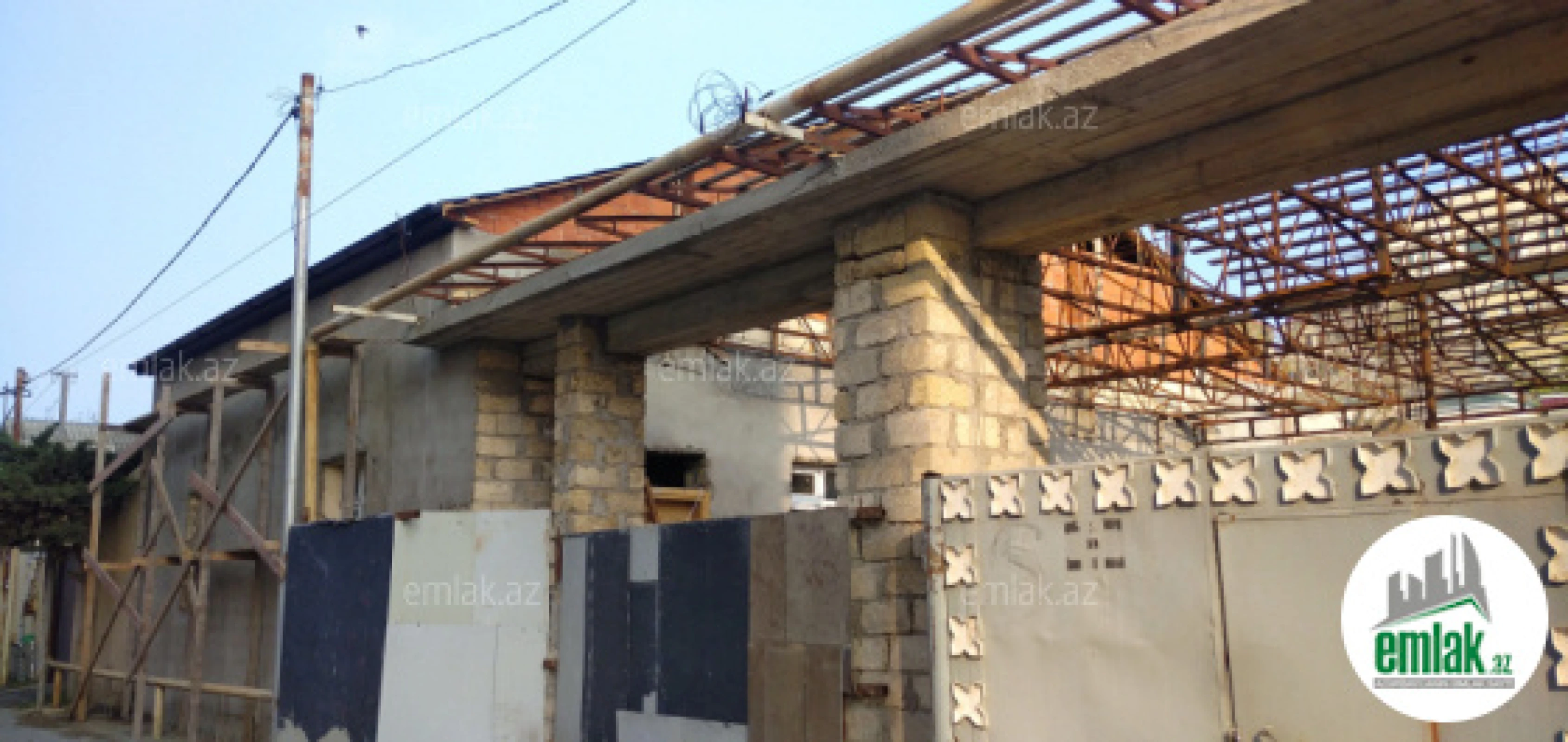 Satılır 6 otaqlı həyət evi 300 m²