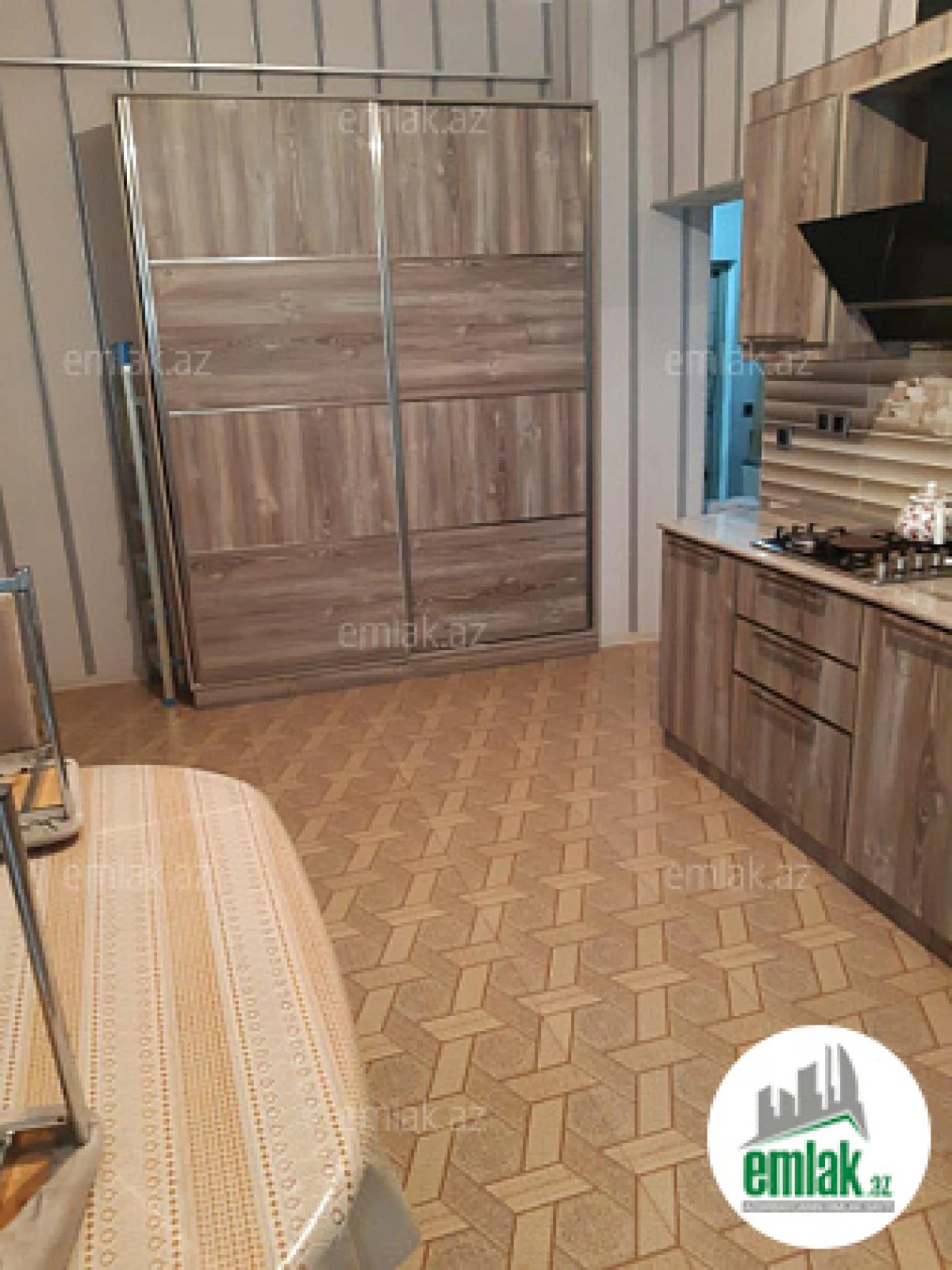 Satılır 3 otaqlı yeni tikili 100 m²