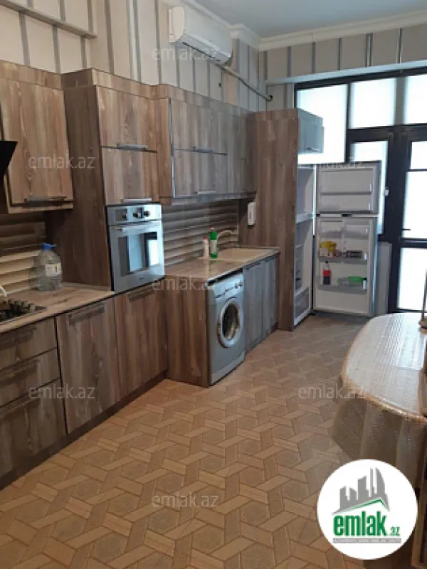 Satılır 3 otaqlı yeni tikili 100 m²