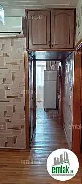 Satılır 3 otaqlı köhnə tikili 90 m²