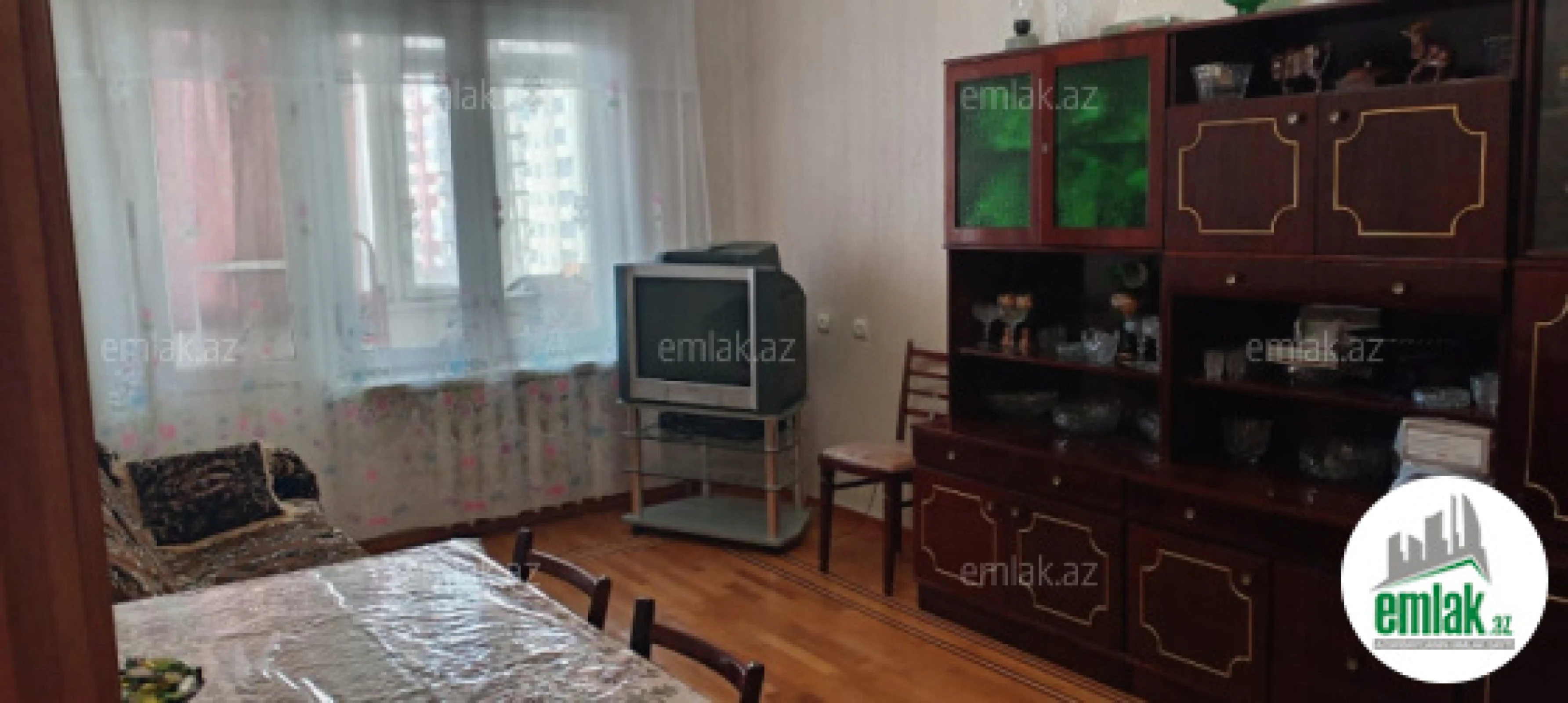 Satılır 3 otaqlı köhnə tikili 90 m²