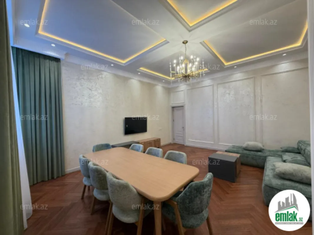 Satılır 3 otaqlı yeni tikili 140 m²