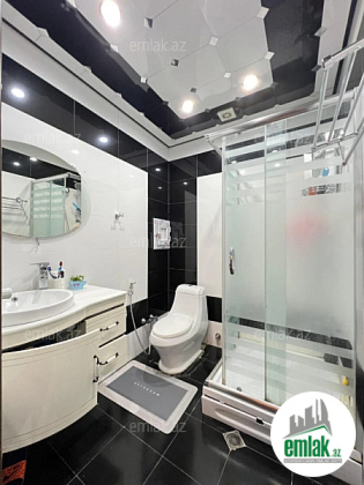 Satılır 3 otaqlı yeni tikili 170 m²