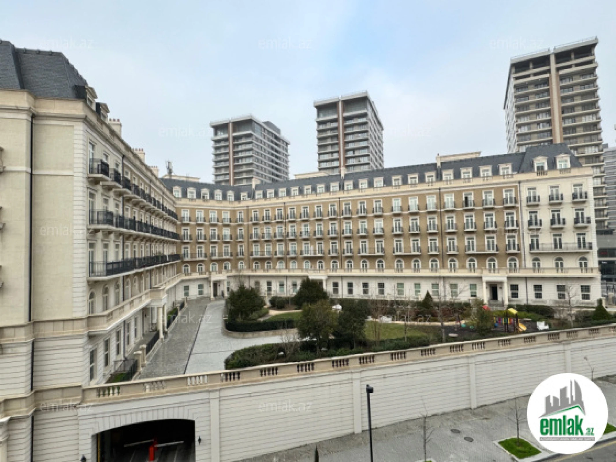 Satılır 4 otaqlı yeni tikili 132 m²