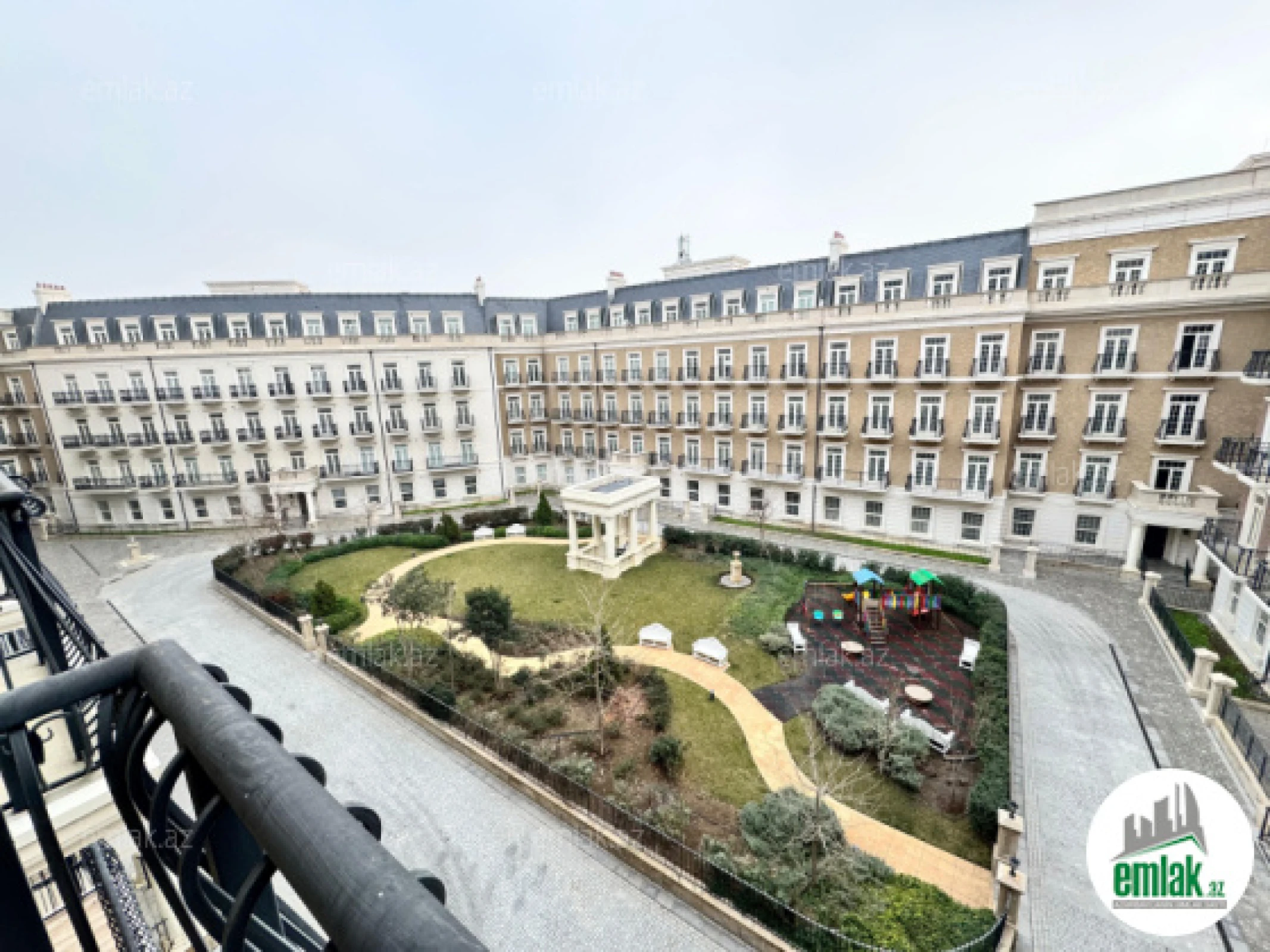 Satılır 4 otaqlı yeni tikili 132 m²