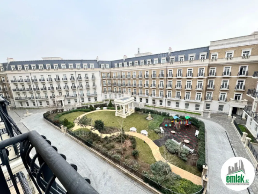 Satılır 4 otaqlı yeni tikili 132 m²