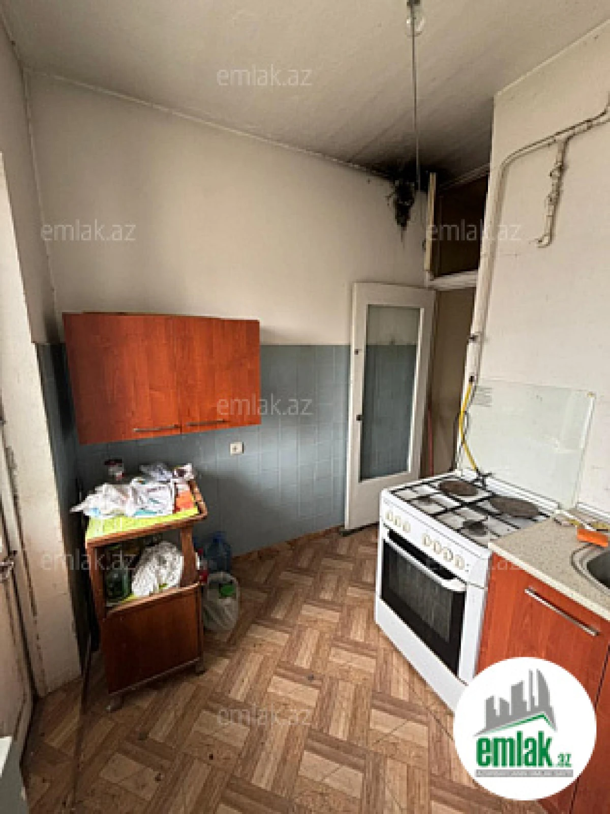 Satılır 4 otaqlı köhnə tikili 105 m²