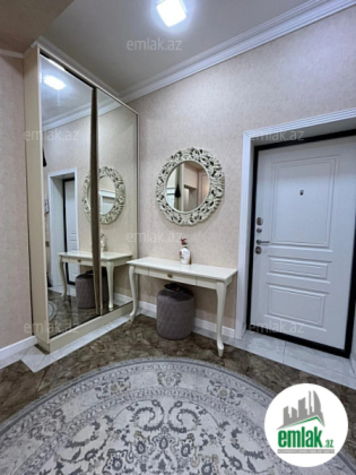 Satılır 3 otaqlı yeni tikili 105 m²