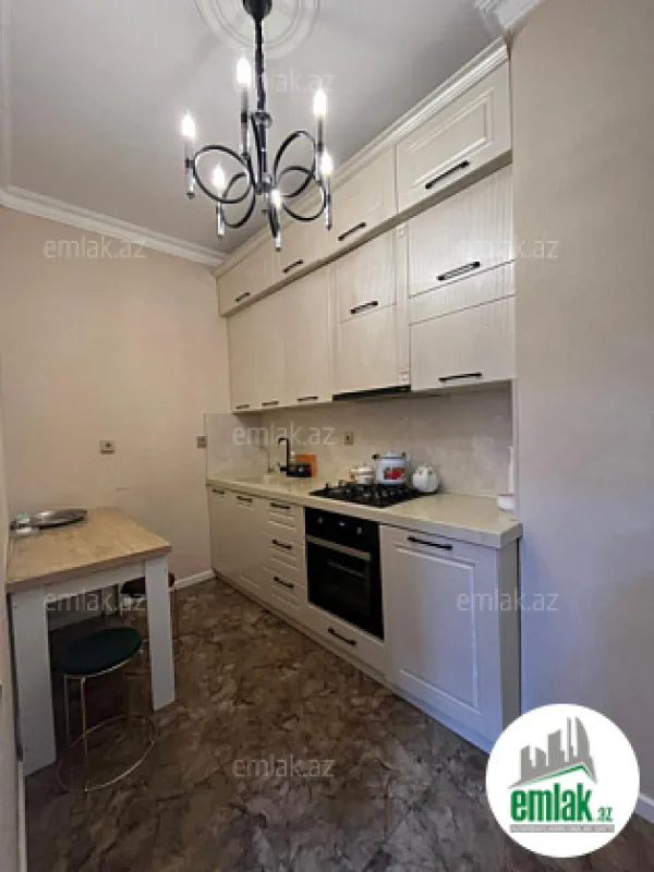 Satılır 3 otaqlı yeni tikili 105 m²