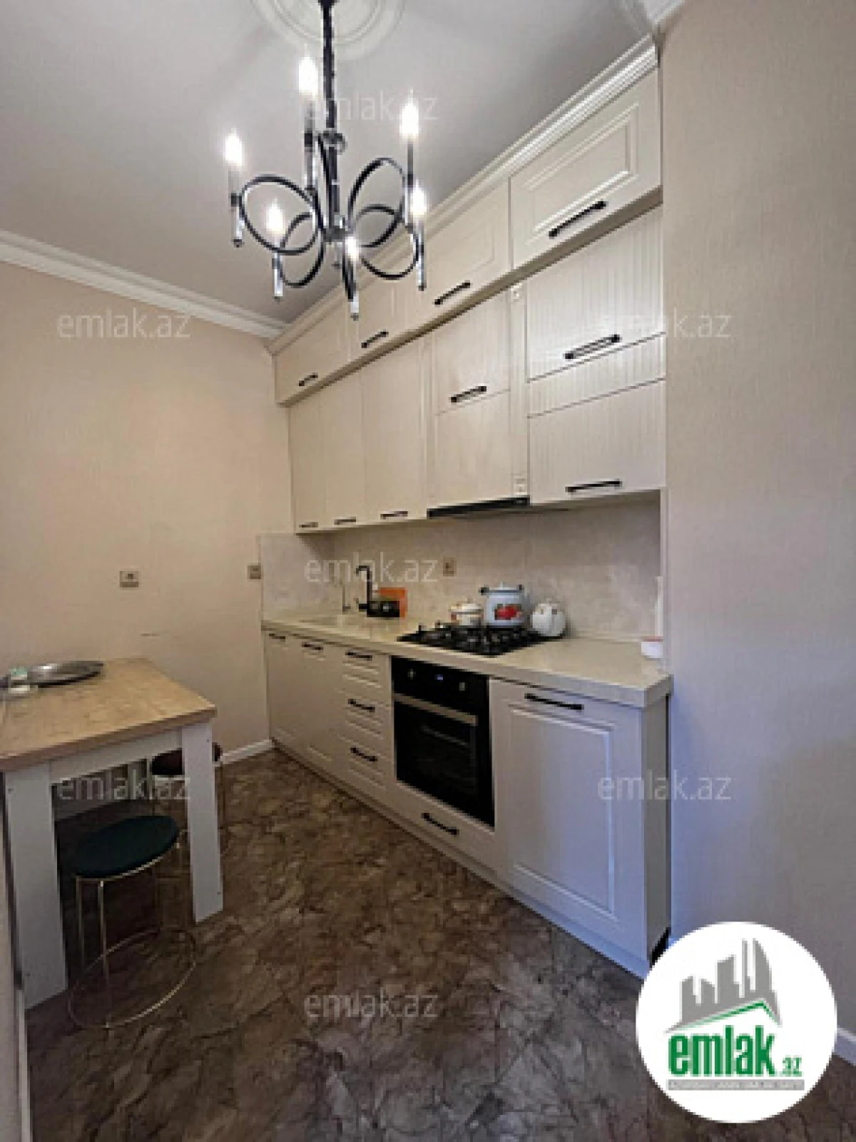 Satılır 3 otaqlı yeni tikili 105 m²