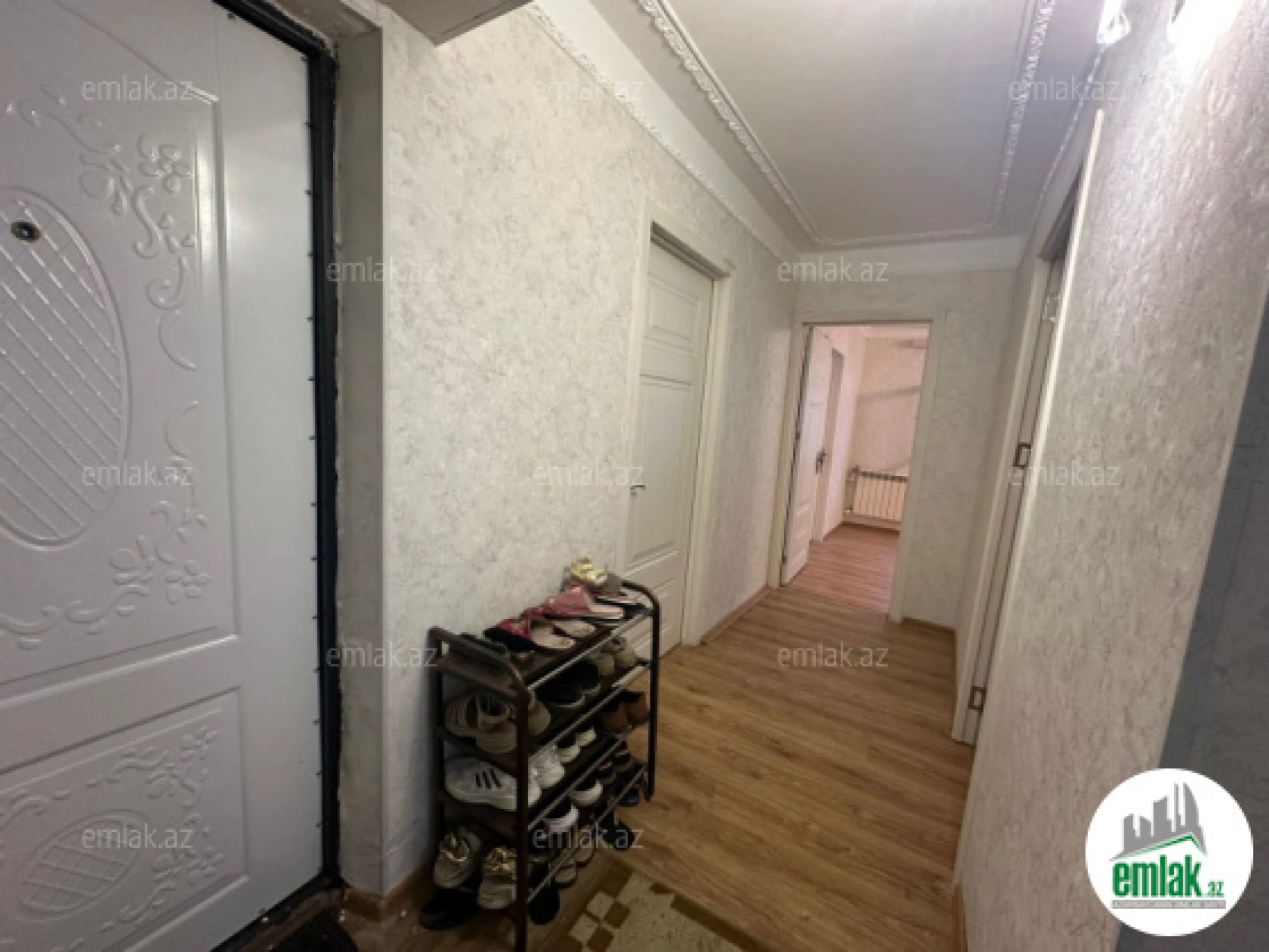 Satılır 4 otaqlı köhnə tikili 105 m²