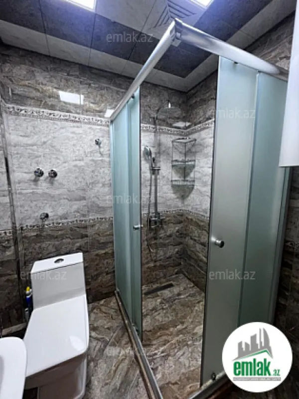 Satılır 3 otaqlı yeni tikili 80 m²