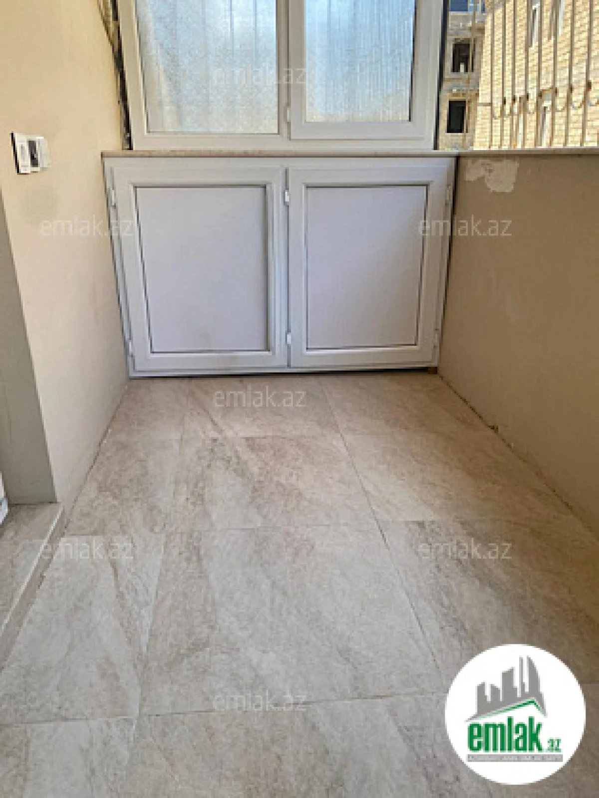 Satılır 3 otaqlı yeni tikili 80 m²