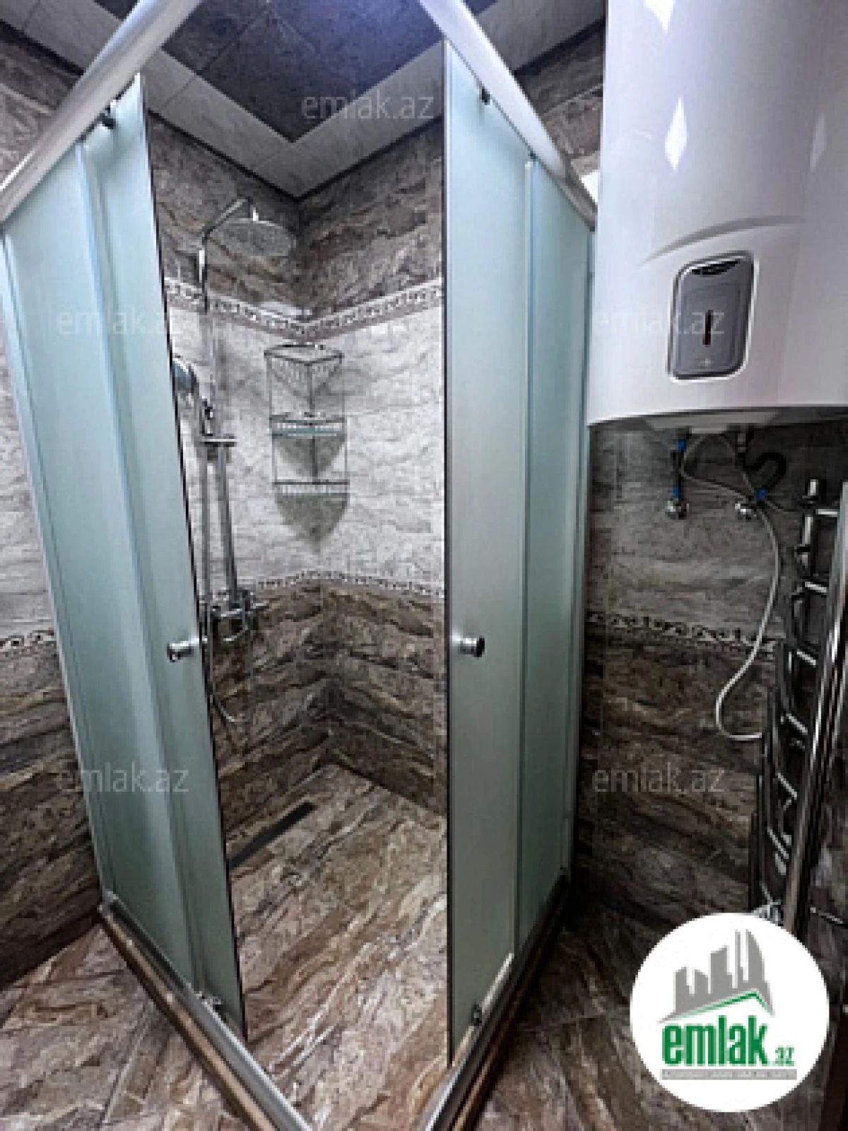 Satılır 3 otaqlı yeni tikili 80 m²