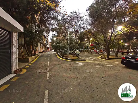 Satılır 2 otaqlı köhnə tikili 70 m²