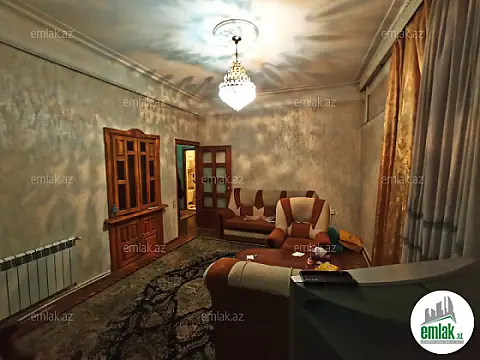 Satılır 2 otaqlı köhnə tikili 70 m²