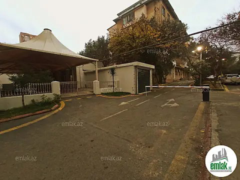 Satılır 2 otaqlı köhnə tikili 70 m²