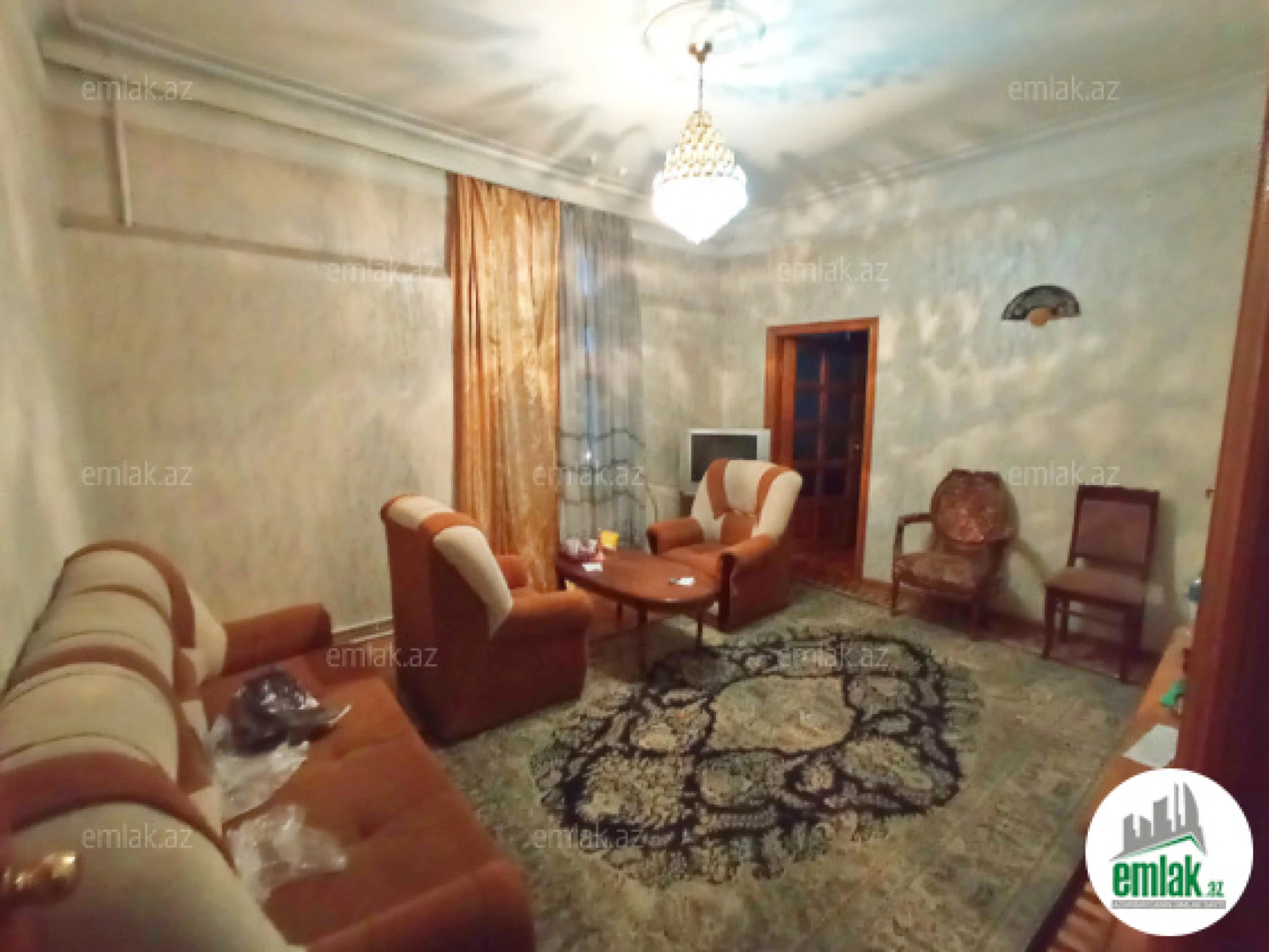 Satılır 2 otaqlı köhnə tikili 70 m²