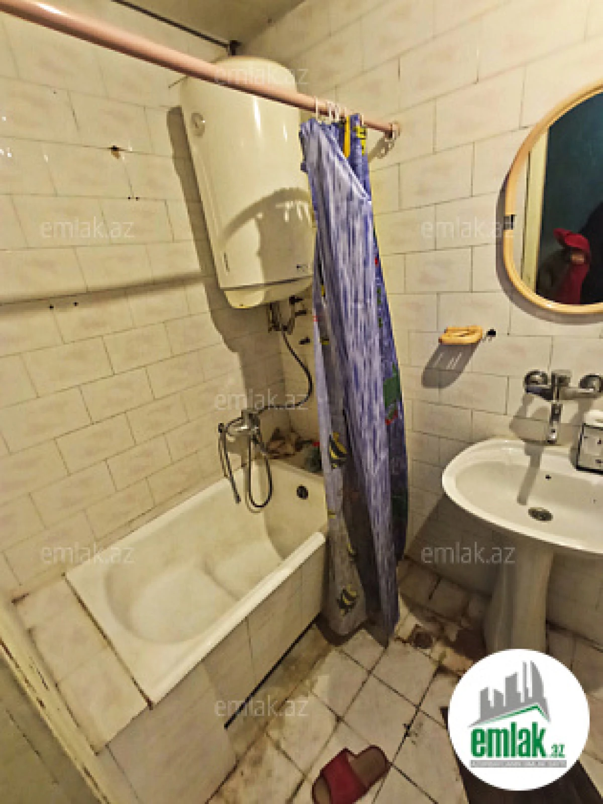 Satılır 2 otaqlı köhnə tikili 70 m²