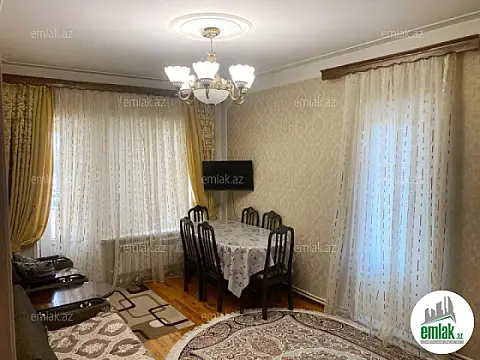 Satılır 4 otaqlı köhnə tikili 120 m²