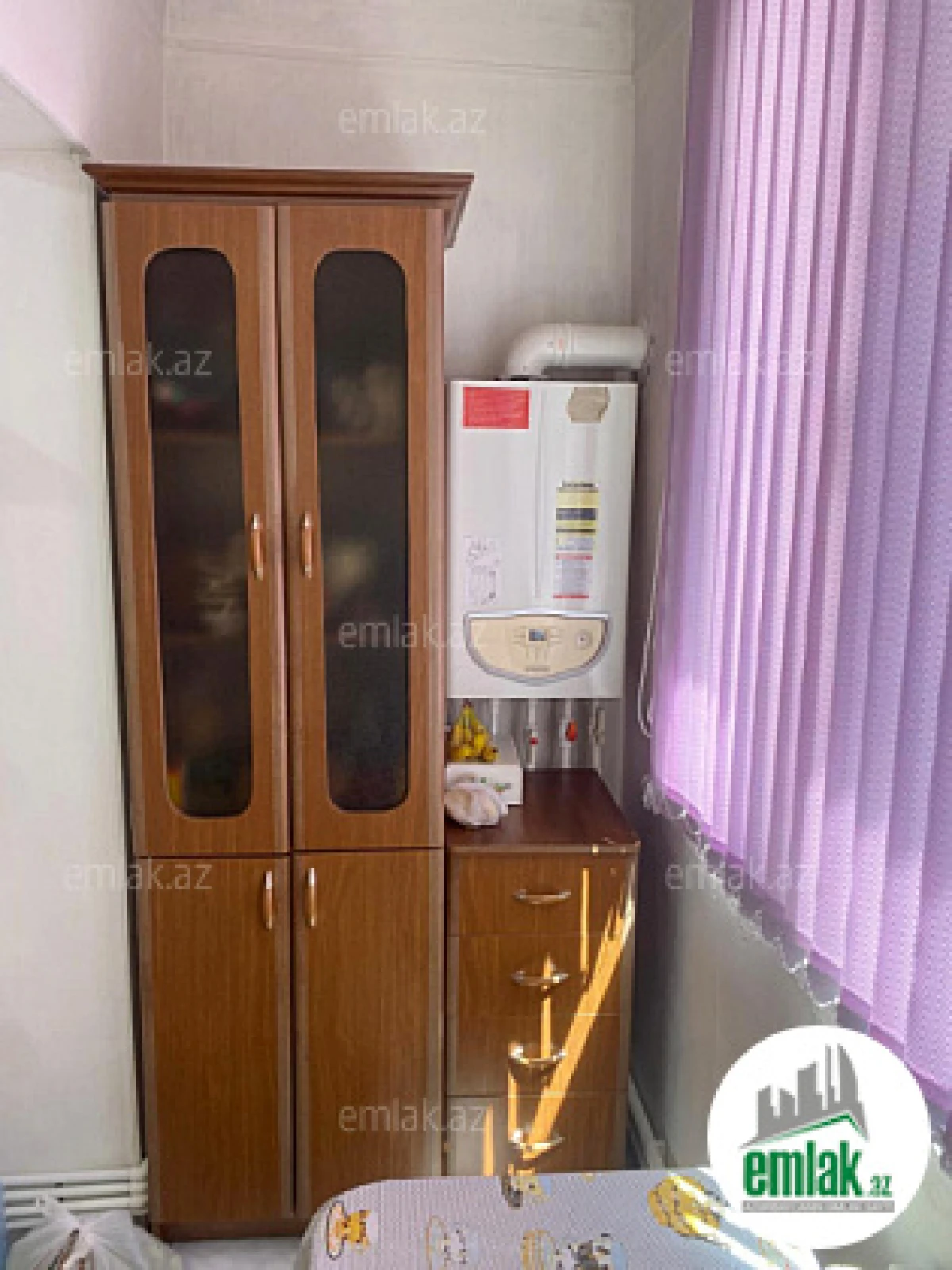 Satılır 4 otaqlı köhnə tikili 120 m²