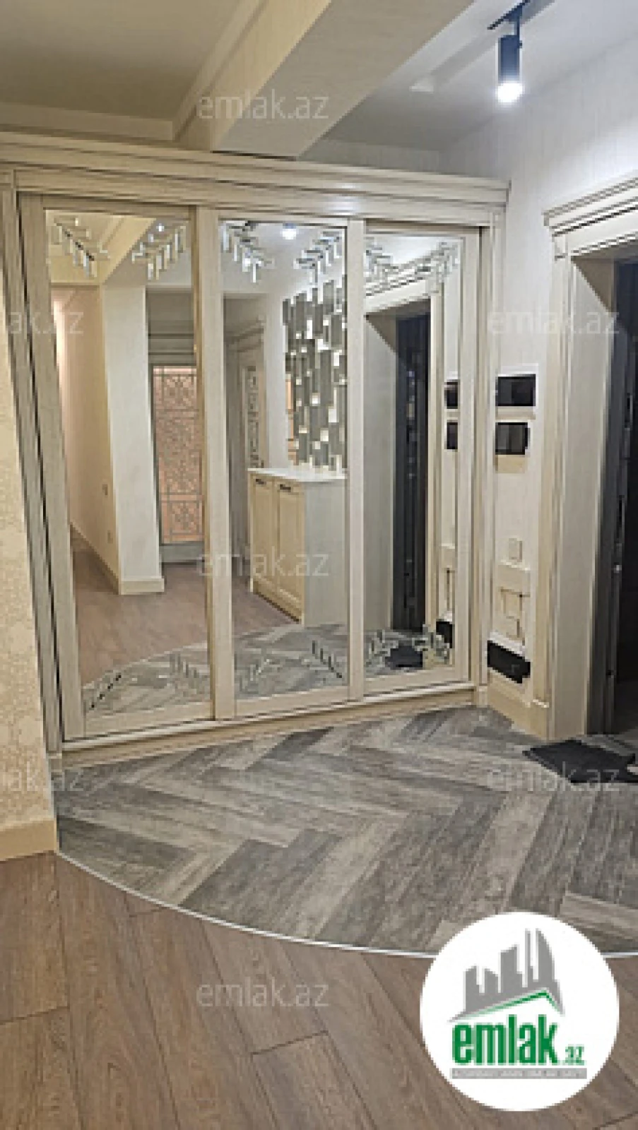 Satılır 2 otaqlı yeni tikili 65 m²