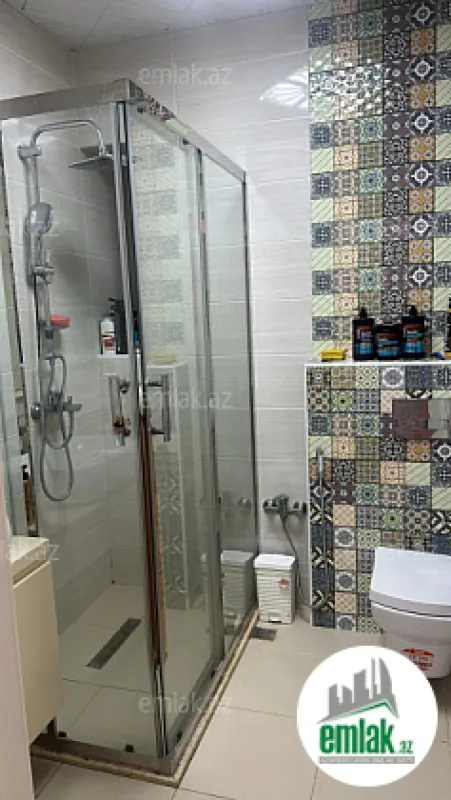 Satılır 4 otaqlı yeni tikili 160 m²