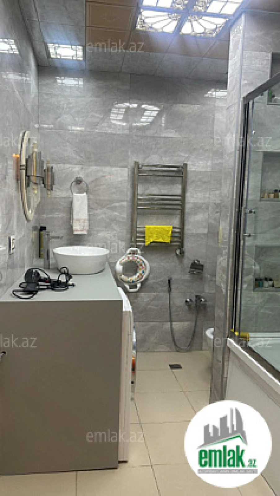 Satılır 4 otaqlı yeni tikili 160 m²