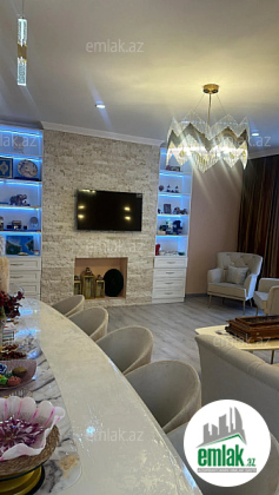 Satılır 4 otaqlı yeni tikili 160 m²