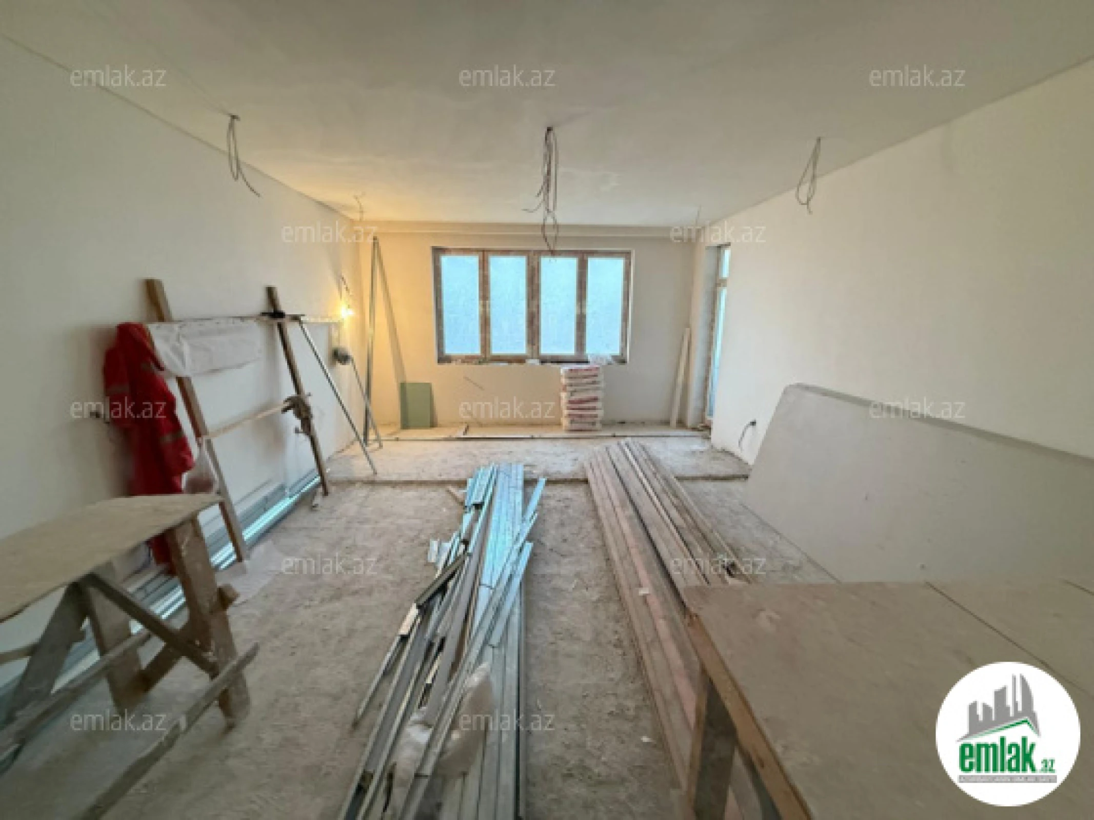 Satılır 3 otaqlı yeni tikili 155 m²