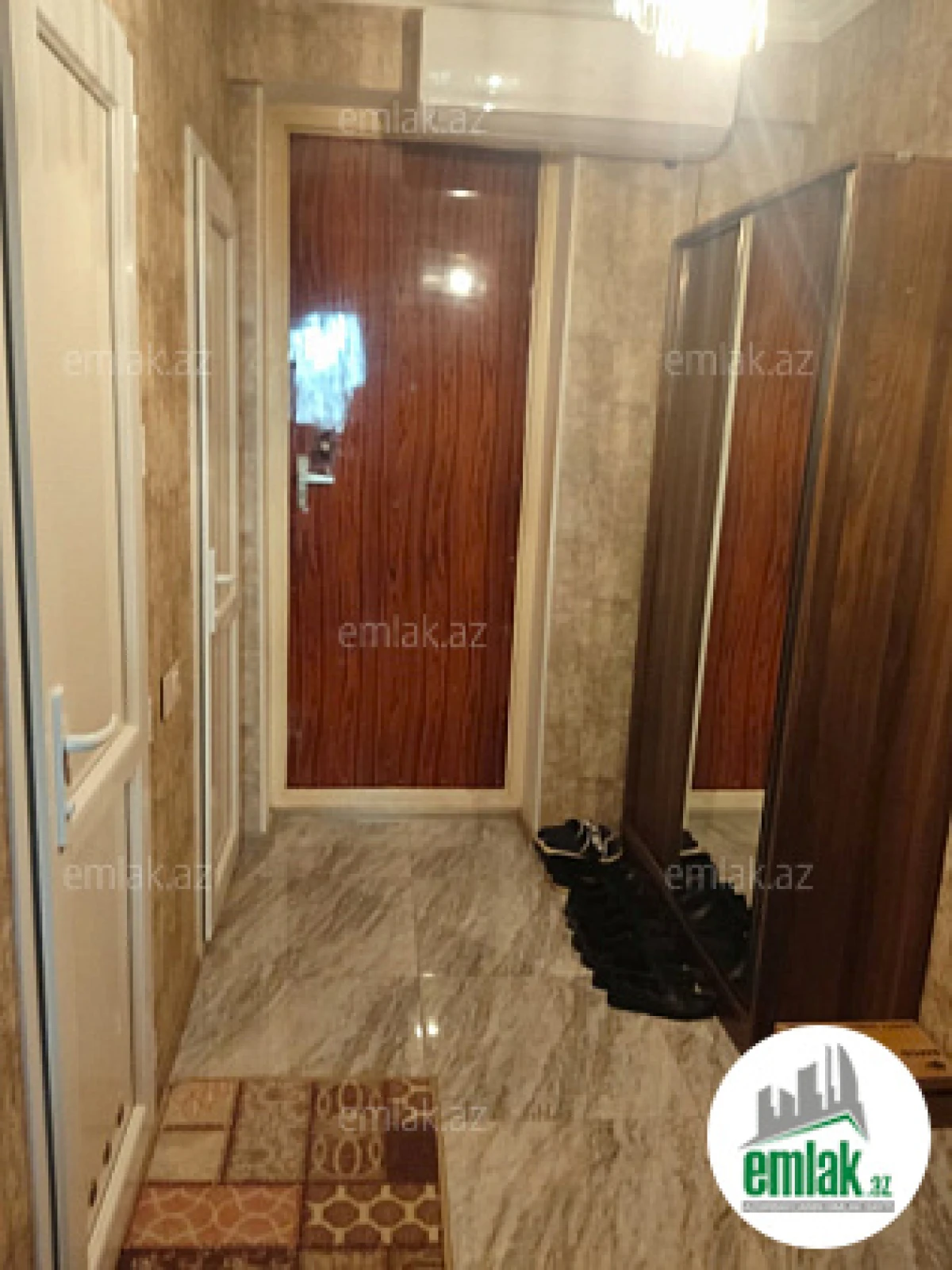 Satılır 3 otaqlı köhnə tikili 90 m²