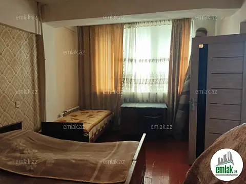 Satılır 3 otaqlı köhnə tikili 90 m²