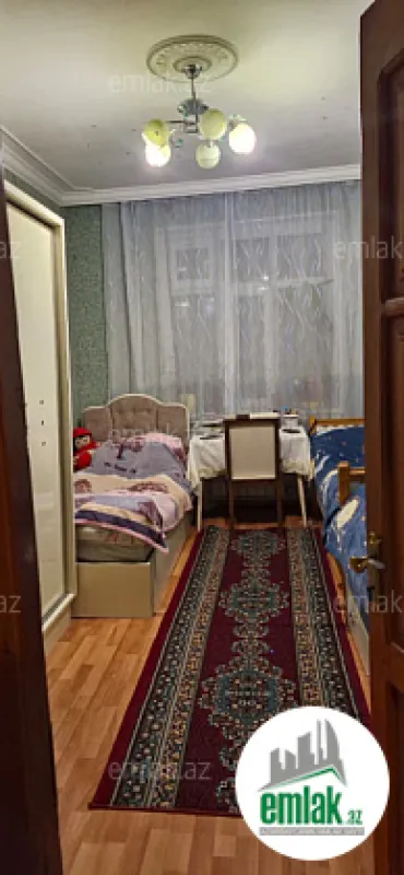Satılır 3 otaqlı köhnə tikili 75 m²