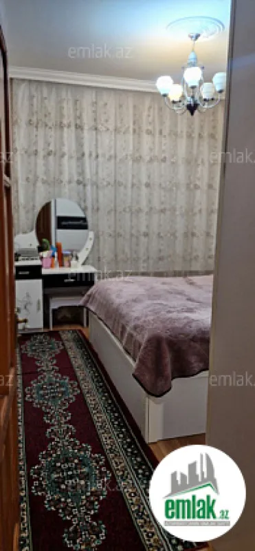 Satılır 3 otaqlı köhnə tikili 75 m²