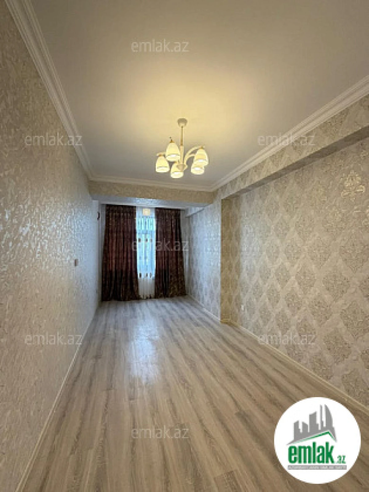 Satılır 2 otaqlı köhnə tikili 80 m²