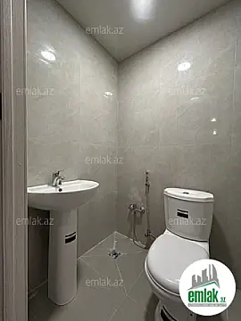Satılır 2 otaqlı köhnə tikili 80 m²