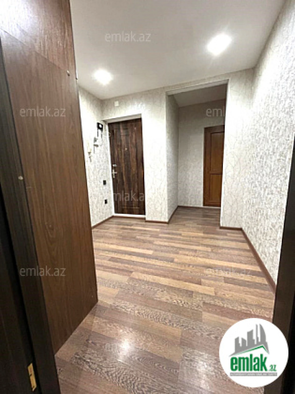 Satılır 3 otaqlı köhnə tikili 68 m²