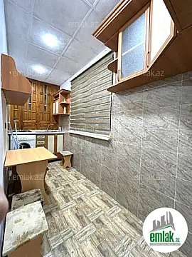 Satılır 3 otaqlı köhnə tikili 68 m²