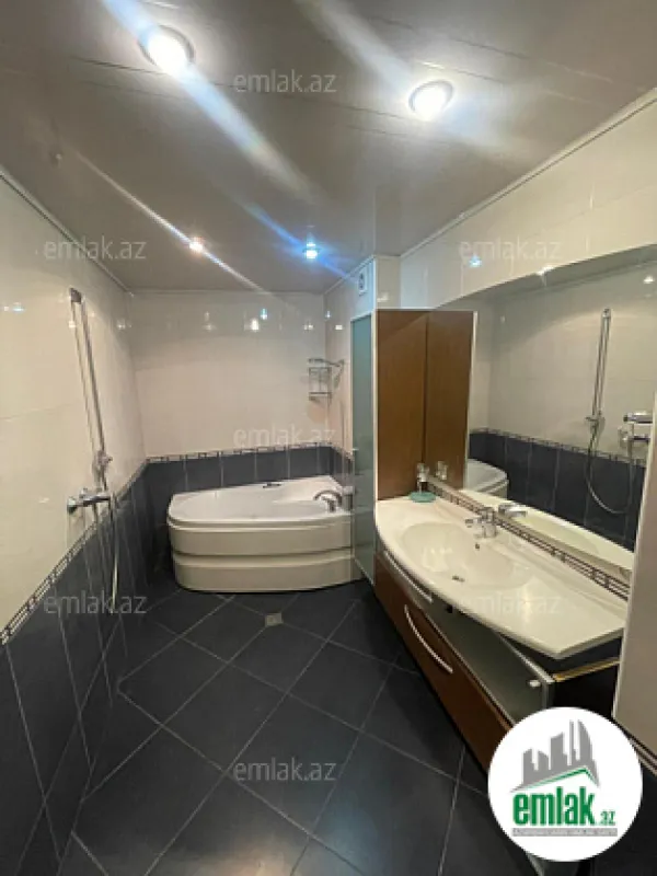 Satılır 2 otaqlı yeni tikili 105 m²