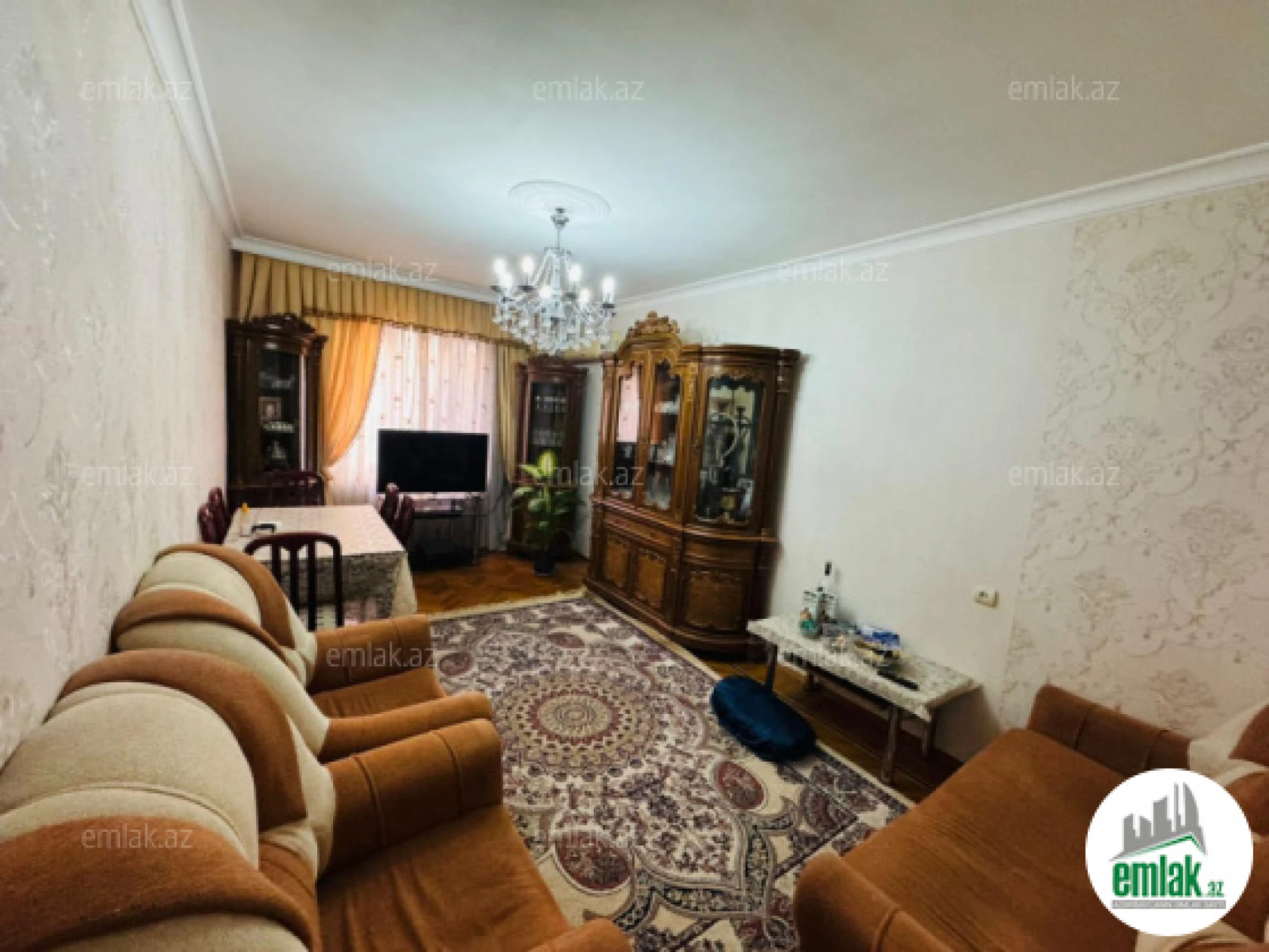 Satılır 4 otaqlı köhnə tikili 100 m²