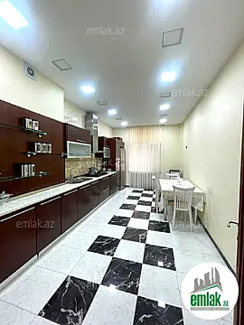 Satılır 3 otaqlı yeni tikili 165 m²