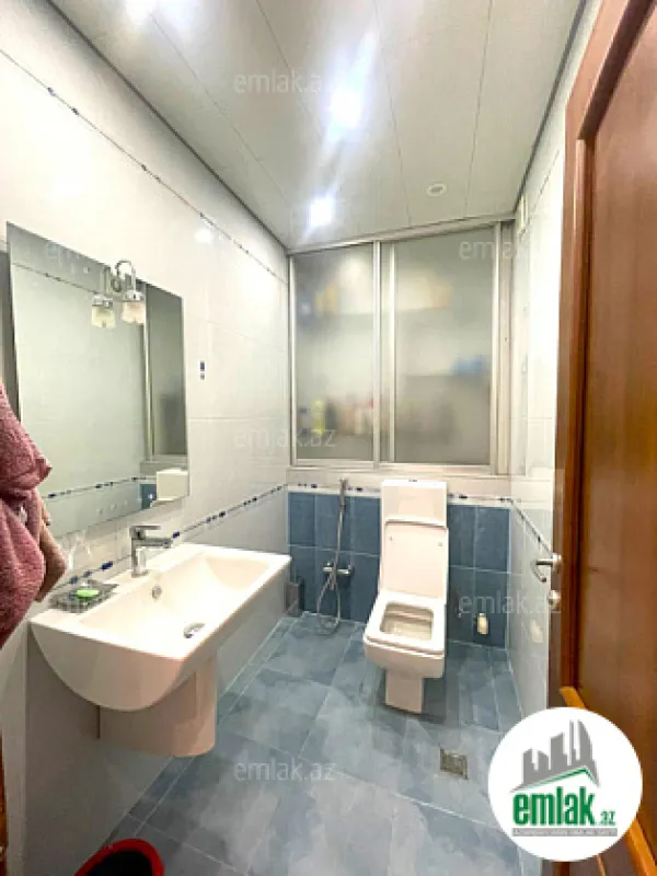 Satılır 3 otaqlı yeni tikili 165 m²