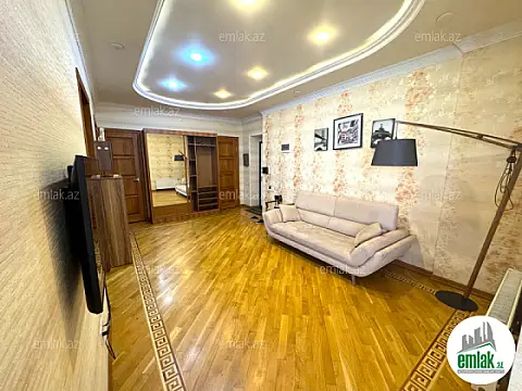 Satılır 3 otaqlı yeni tikili 165 m²