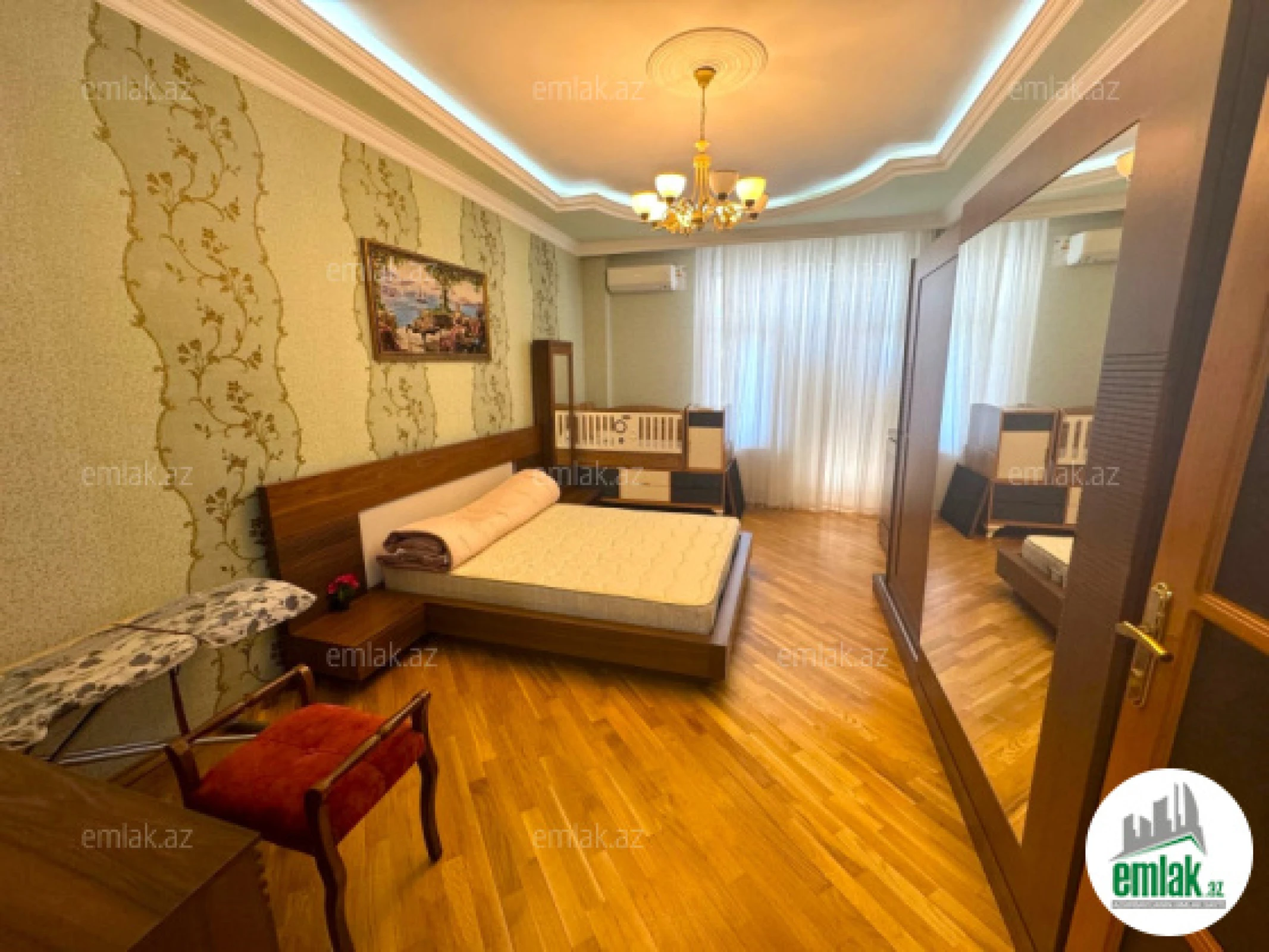 Satılır 3 otaqlı yeni tikili 165 m²