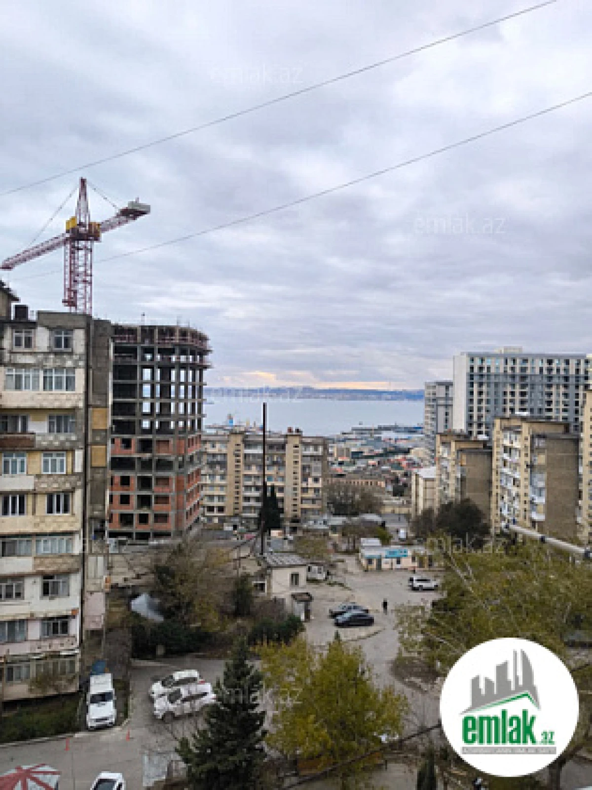 Satılır 2 otaqlı köhnə tikili 60 m²