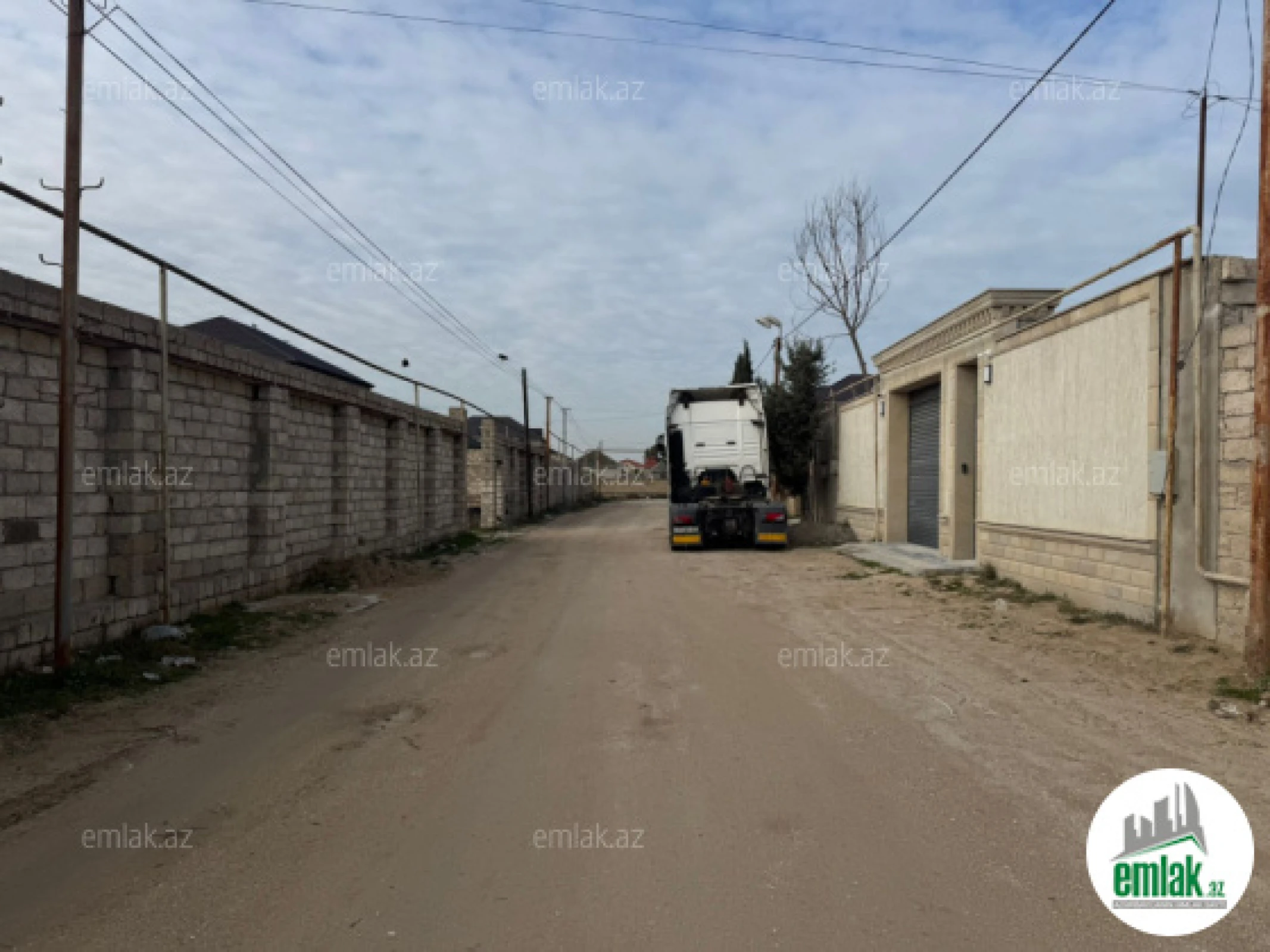 Satılır torpaq sahəsi 12 m²